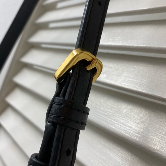 🖤💛Marc Jacobs • black purse • GUC - Picture 6 of 7